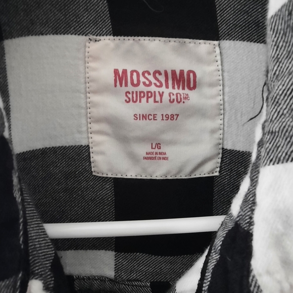 Mossimo button down plaid - Picture 2 of 3
